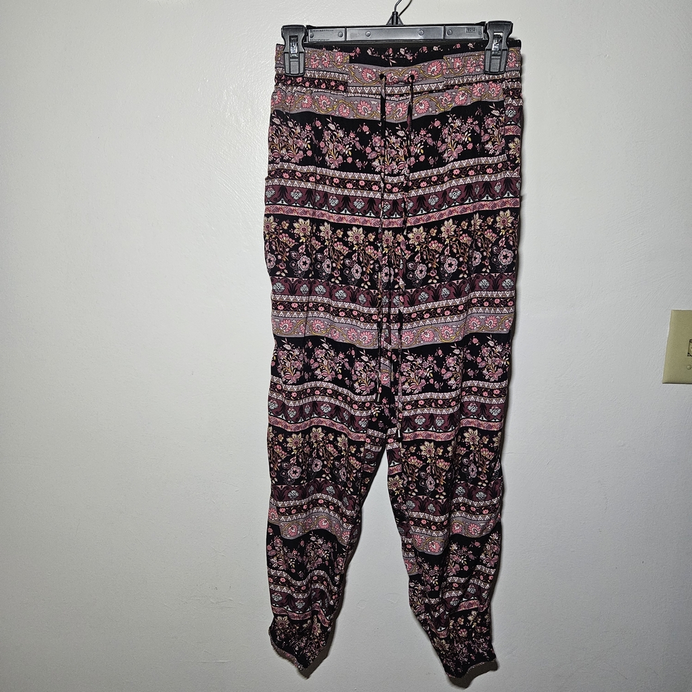 American Rag Black and Pink Floral Joggers